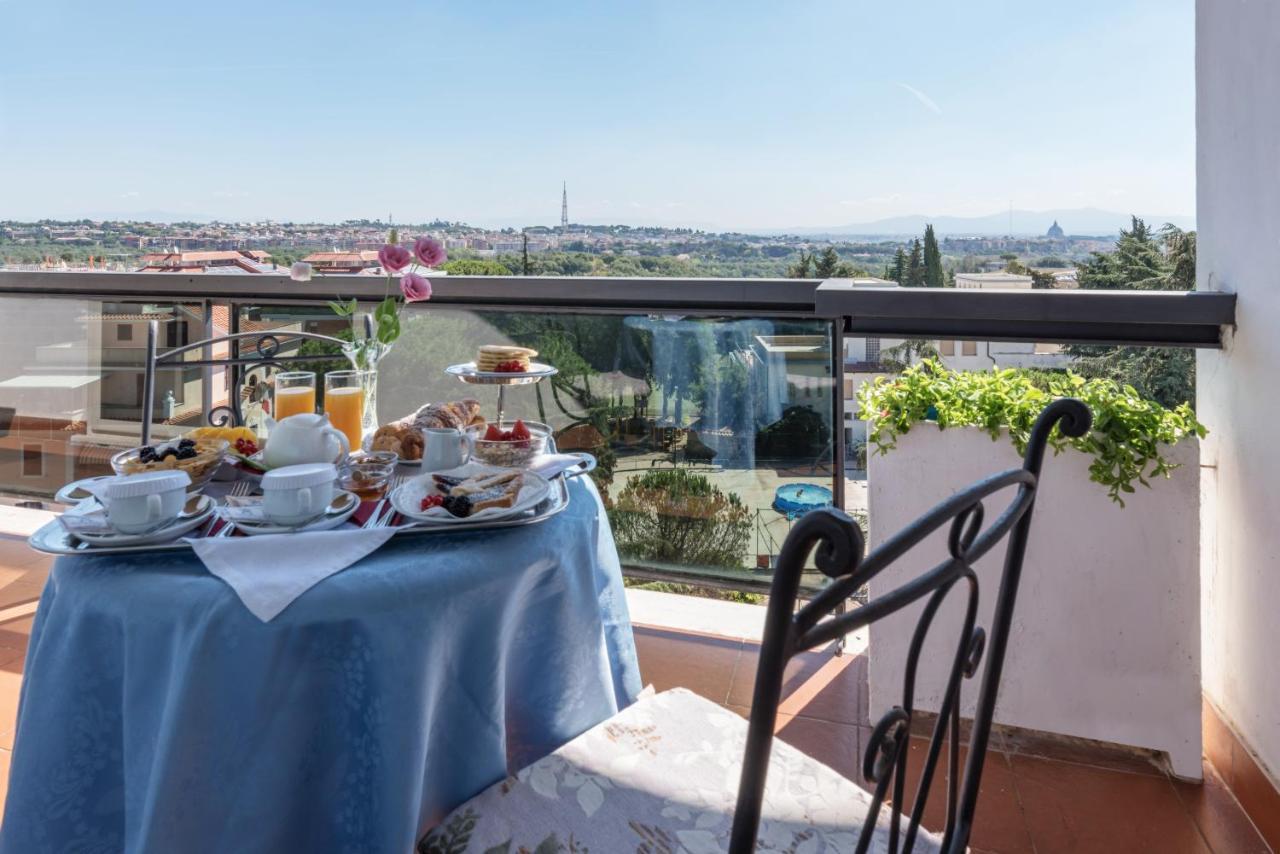 Hotel Pineta Palace Roma Esterno foto