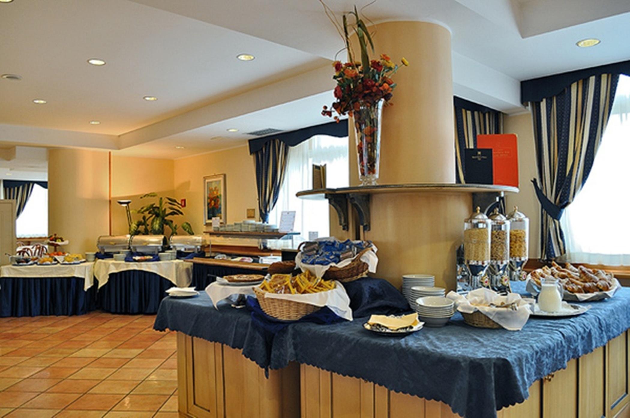 Hotel Pineta Palace Roma Ristorante foto