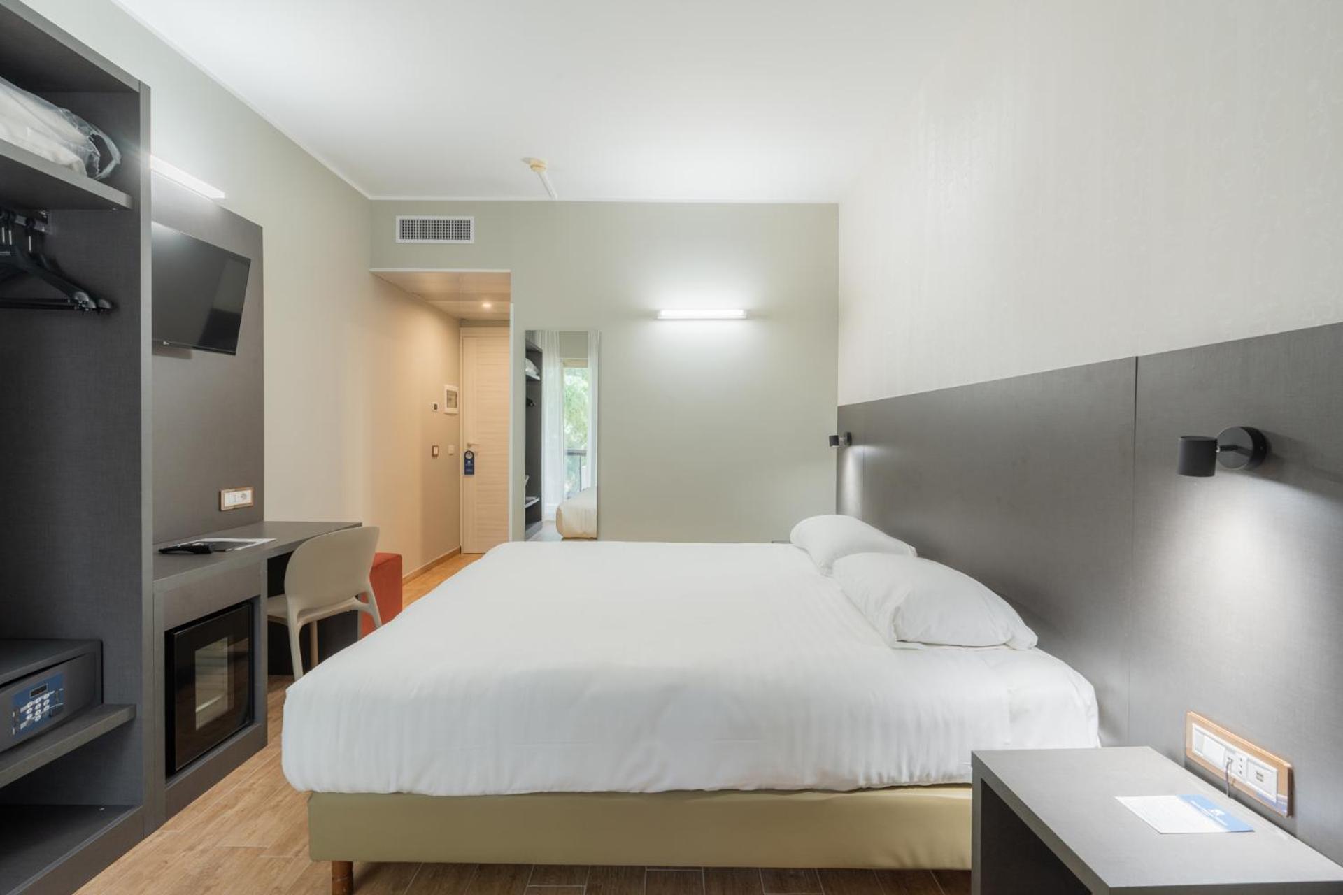 Hotel Pineta Palace Roma Esterno foto