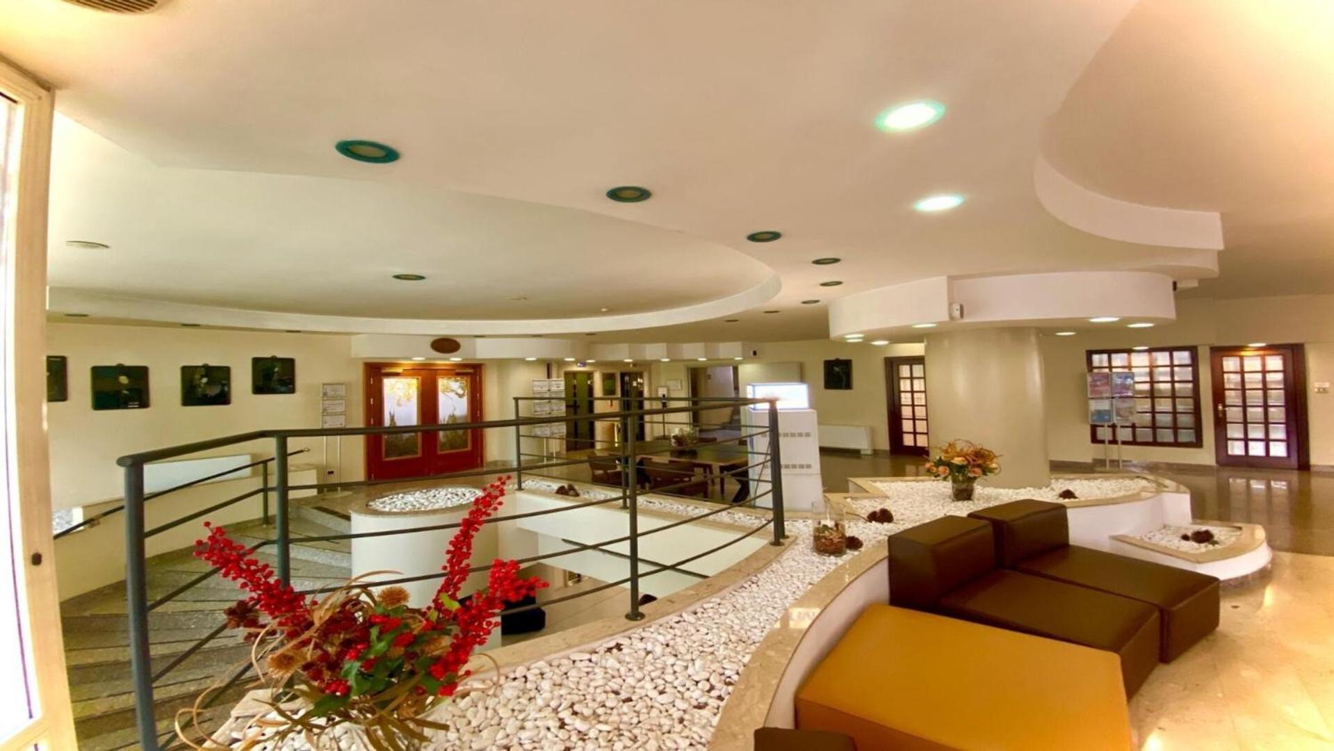 Hotel Pineta Palace Roma Esterno foto