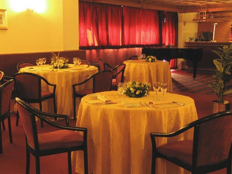 Hotel Pineta Palace Roma Ristorante foto