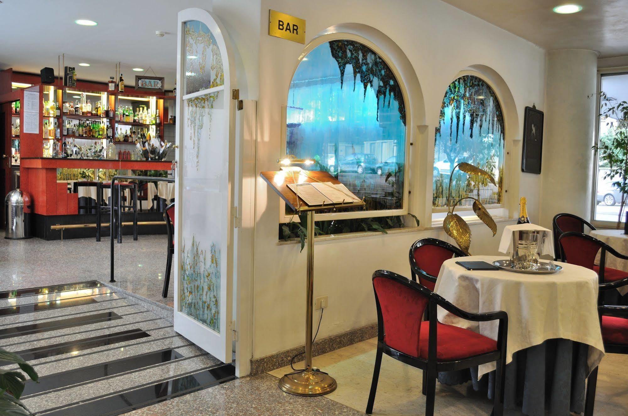 Hotel Pineta Palace Roma Ristorante foto