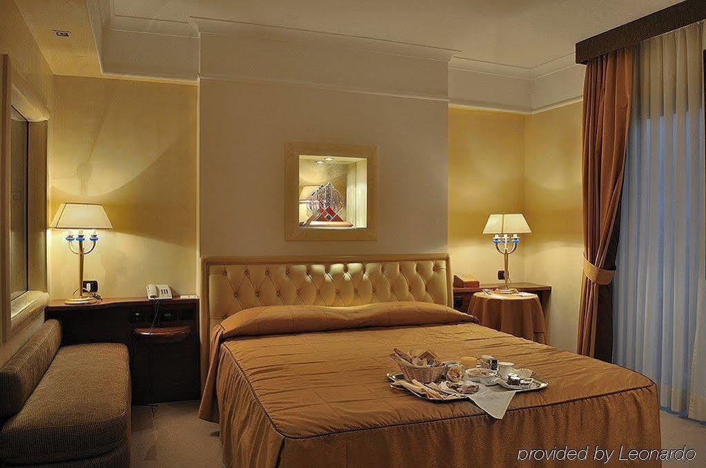 Hotel Pineta Palace Roma Camera foto